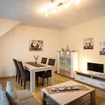 Weingut Krempel By Interhome Lejlighed Traben-Trarbach